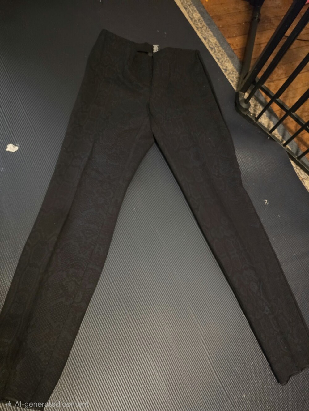 ALFANI Skinny Leg Snake Pants Size 4 Blue